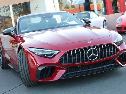 Used 2022 Mercedes-Benz SL 63 AMG 4MATIC image 2