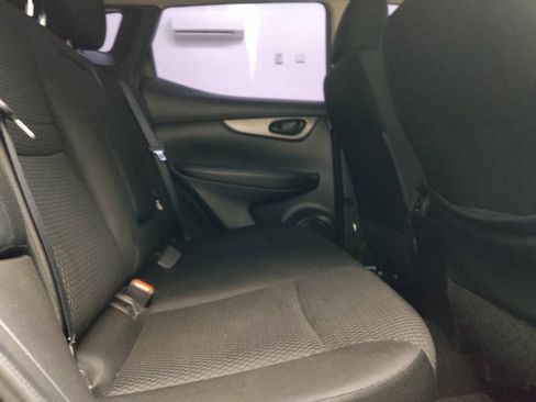 Used 2020 Nissan Rogue Sport S FWD image 19