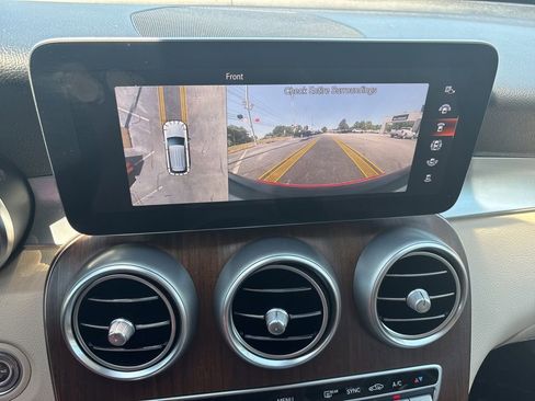 Used 2022 Mercedes-Benz GLC 300 4MATIC image 23
