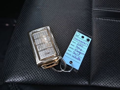 Used 2022 Jeep Wagoneer Series III RWD image 24