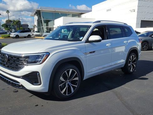 New 2026 Volkswagen Atlas SEL Premium R-Line image 7