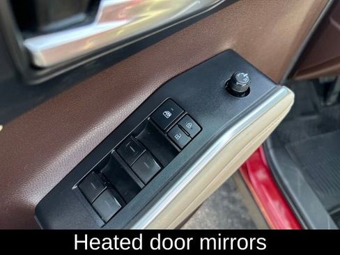 Used 2021 Toyota Highlander XLE FWD image 18