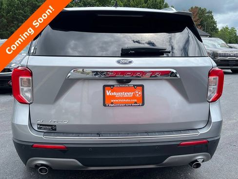Used 2022 Ford Explorer Limited RWD image 8