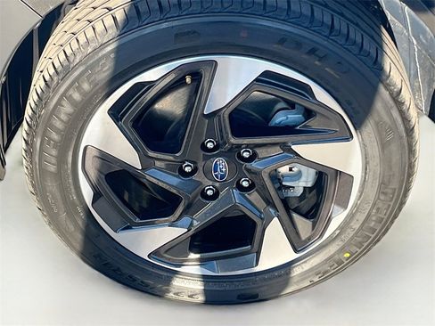 Used 2024 Subaru Crosstrek 2.0i Premium image 28