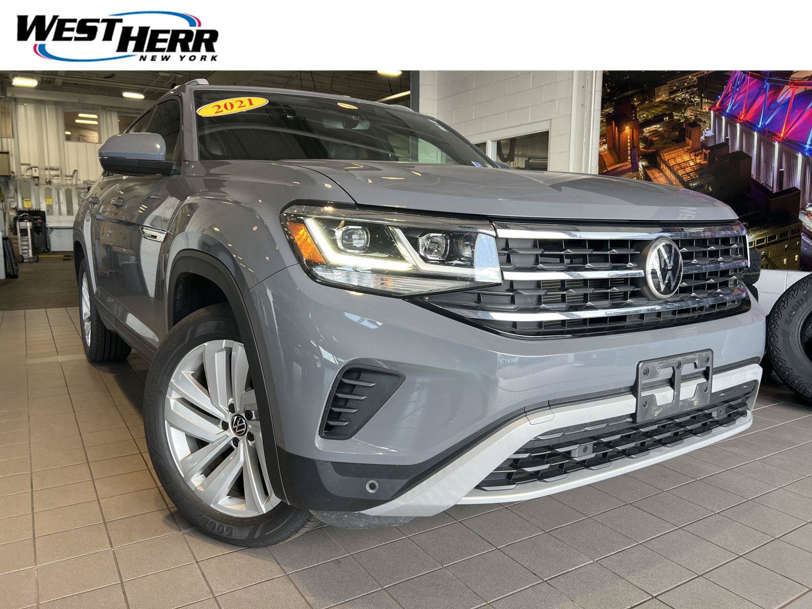 Used 2021 Volkswagen Atlas Cross Sport SE w/ Panoramic Sunroof Package AWD/4WD image 1