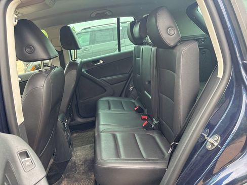 Used 2012 Volkswagen Tiguan S AWD/4WD image 9