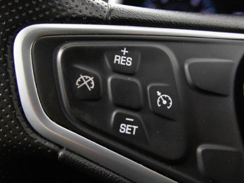 Used 2022 Chevrolet Malibu LS image 28