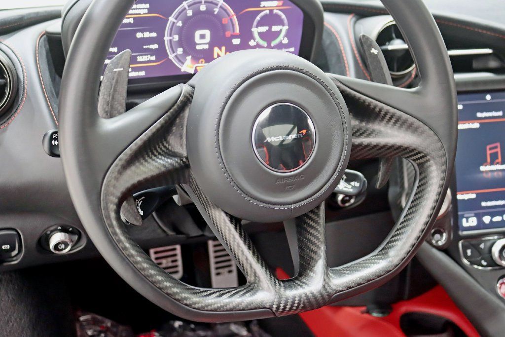 Used 2018 McLaren 720S RWD image 28