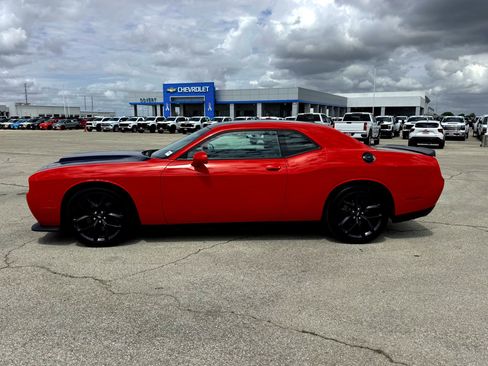 Used 2020 Dodge Challenger R/T w/ Blacktop Package RWD image 13