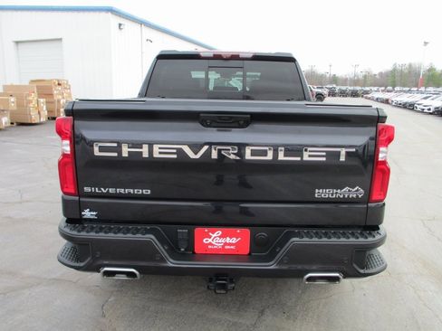 Used 2023 Chevrolet Silverado 1500 High Country w/ High Country Premium Package image 7