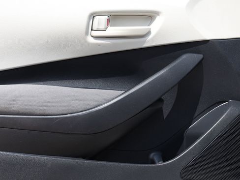 Used 2024 Toyota Corolla LE FWD image 22