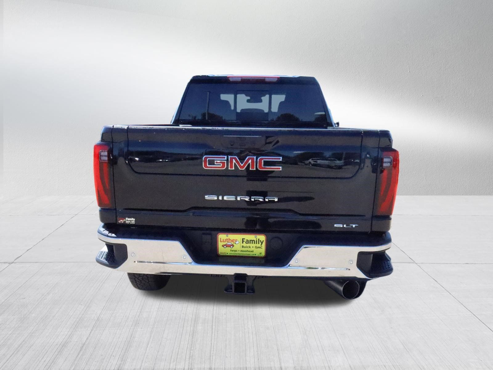 New 2026 GMC Sierra 3500 SLT w/ SLT Premium Package AWD/4WD image 6
