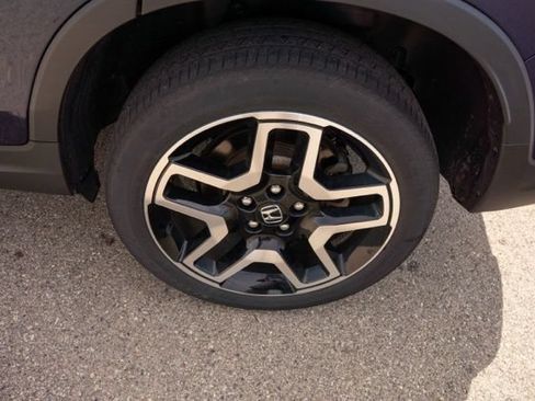 Used 2023 Honda Passport Elite image 11