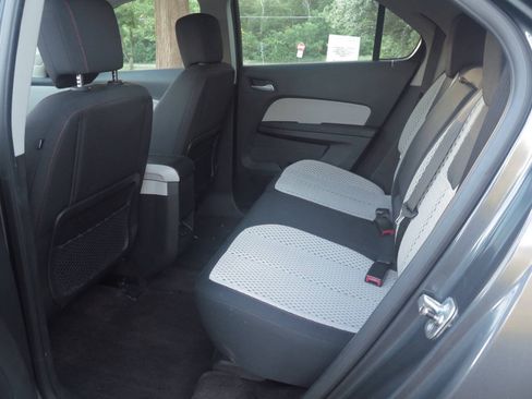 Used 2010 Chevrolet Equinox LS FWD image 23