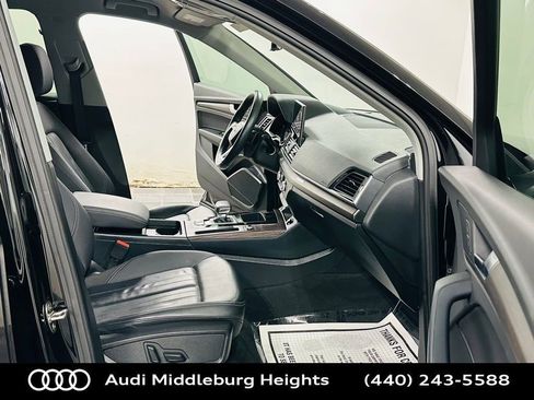 Certified 2023 Audi Q5 2.0T Premium w/ Convenience Package image 10