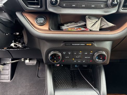 Used 2022 Ford Bronco Sport Outer Banks image 16