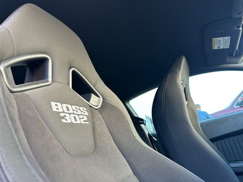 Used 2013 Ford Mustang Boss 302 w/ Boss 302 Accessory Pkg RWD image 19