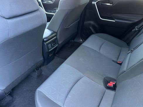 Used 2024 Toyota RAV4 AWD Hybrid image 30