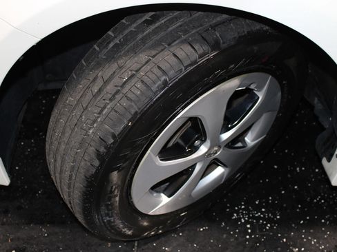 Used 2015 Toyota Prius Two FWD image 33