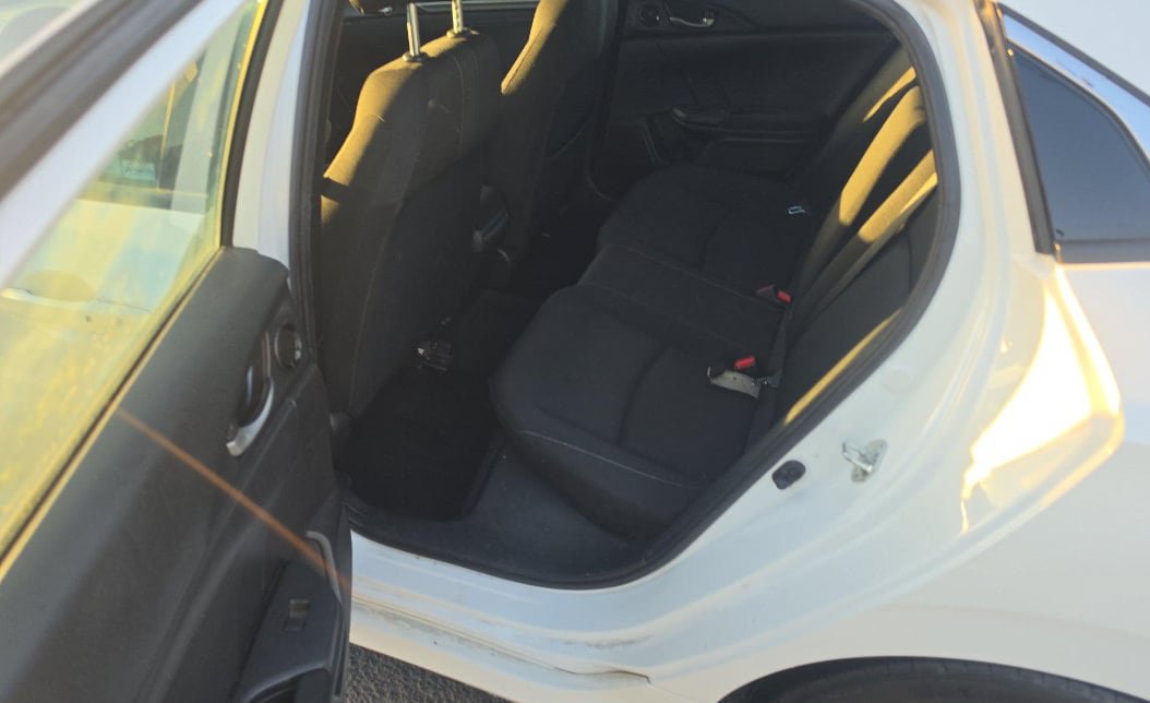 Used 2019 Honda Civic EX image 4
