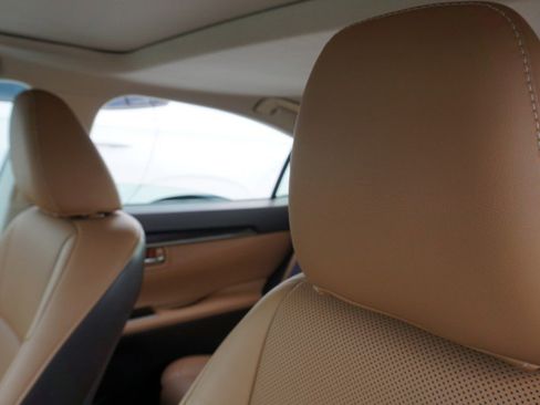 Used 2016 Lexus ES 350 image 19