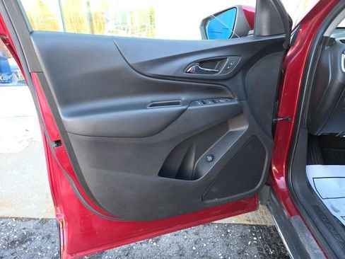 Used 2019 Chevrolet Equinox LT image 38