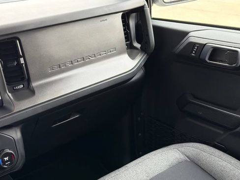 Used 2025 Ford Bronco Big Bend AWD/4WD image 16