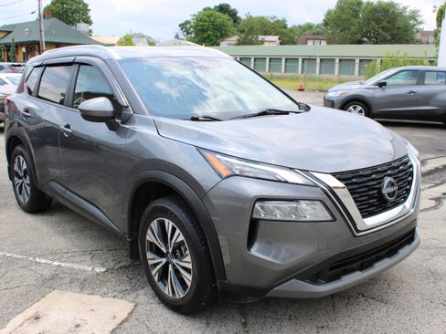 Certified 2022 Nissan Rogue SV w/ SV Premium Package AWD/4WD image 10
