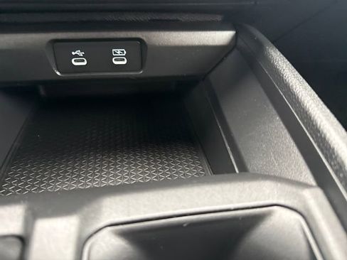 Certified 2025 Honda Accord LX image 31