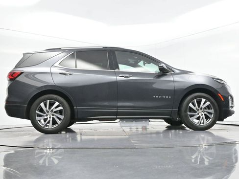 Used 2022 Chevrolet Equinox Premier FWD image 57
