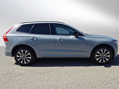 Used 2025 Volvo XC60 B5 Plus AWD/4WD image 3