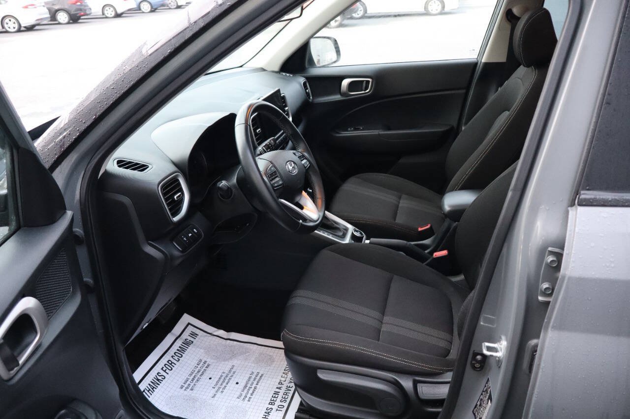 Used 2020 Hyundai Venue SEL w/ Convenience + Premium Package FWD image 7