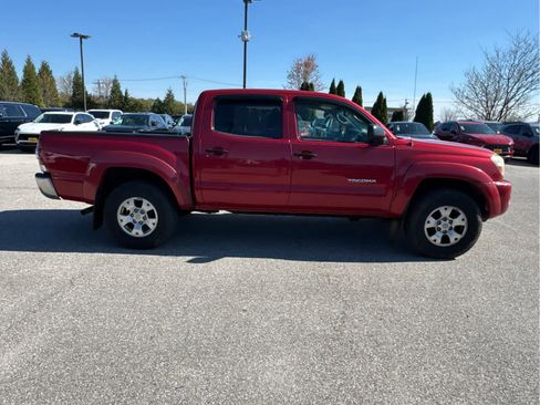 Used 2011 Toyota Tacoma 4x4 Double Cab w/ SR5 Pkg #2 image 4