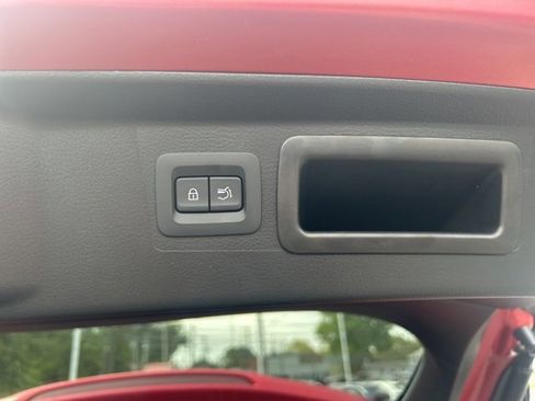 Used 2025 MAZDA CX-50 AWD 2.5 S w/ Premium Package image 16