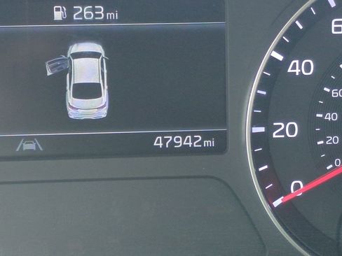 Certified 2023 Kia Forte LXS image 15