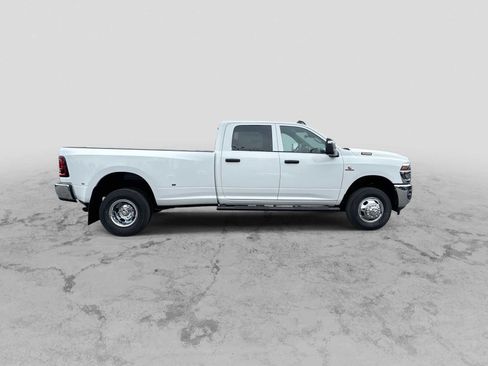 New 2026 RAM 3500 Tradesman image 9