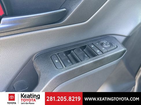 Used 2026 Toyota RAV4 LE AWD/4WD image 12