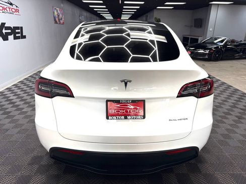 Used 2023 Tesla Model Y Long Range AWD/4WD image 13