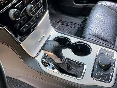 Used 2020 Jeep Grand Cherokee Summit AWD/4WD image 15