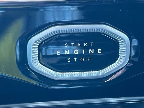 New 2026 Jeep Grand Cherokee Limited AWD/4WD image 11
