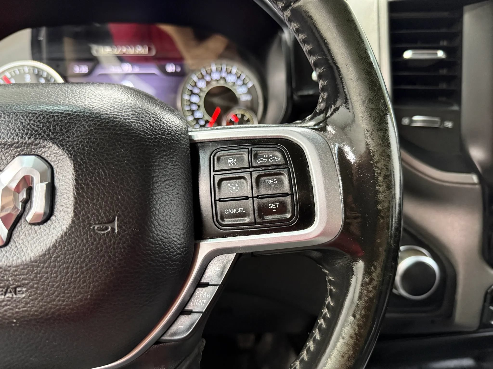 Used 2019 RAM 2500 Tradesman w/ Safety Group AWD/4WD image 27