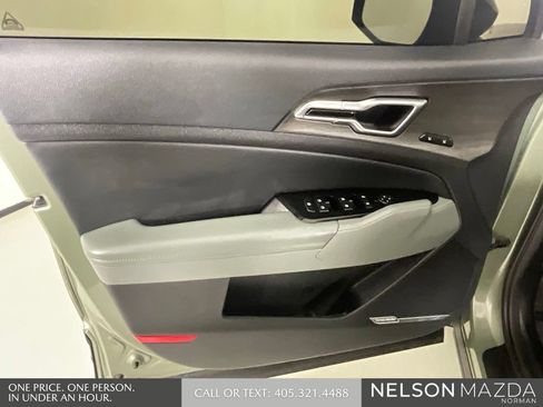 Used 2023 Kia Sportage X-Pro Prestige AWD/4WD image 16