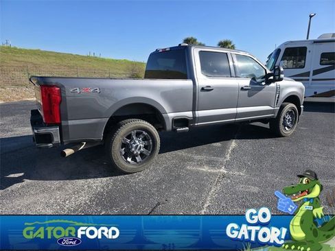 Used 2023 Ford F250 XLT image 5