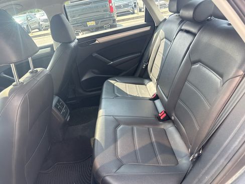 Used 2019 Volkswagen Passat 2.0T Wolfsburg FWD image 20