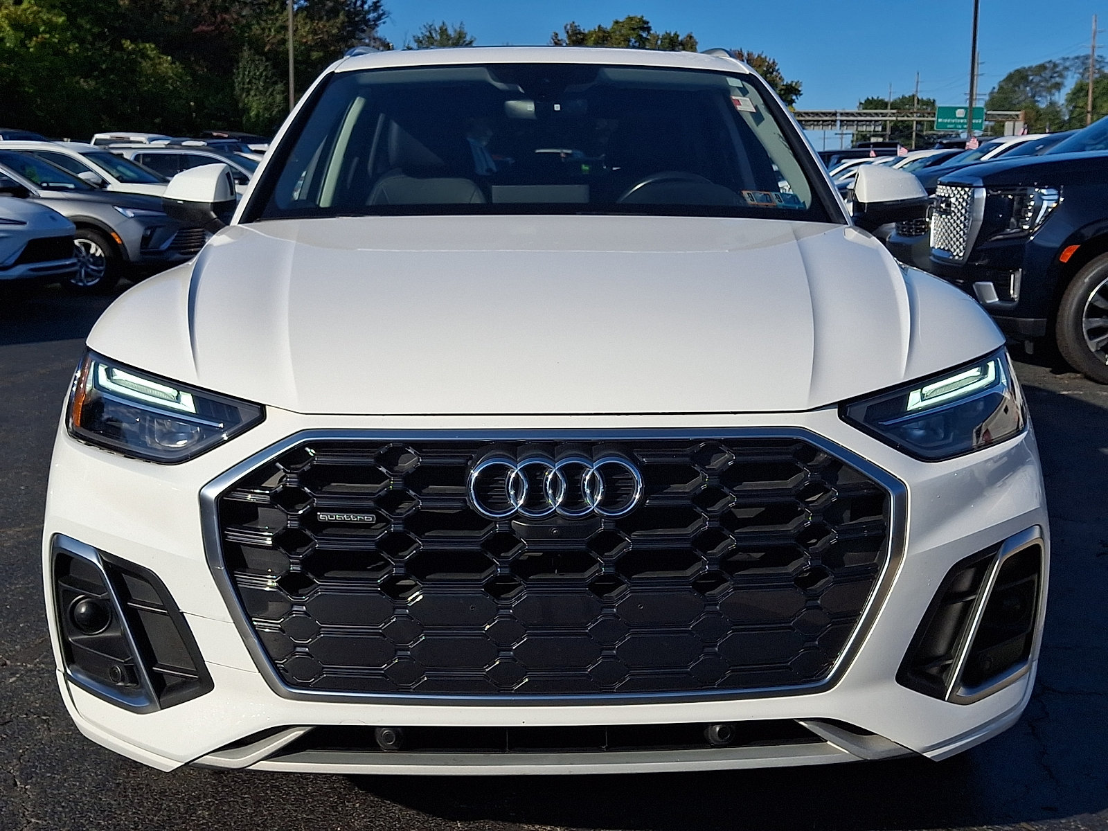Used 2023 Audi Q5 2.0T Premium Plus AWD/4WD image 2