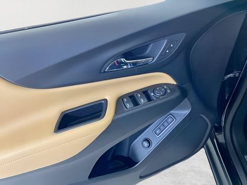 Used 2020 Chevrolet Equinox Premier w/ LPO, Floor Liner Package AWD/4WD image 30