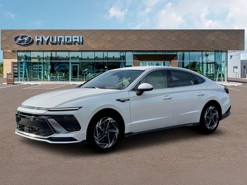 New 2026 Hyundai Sonata SEL FWD image 2