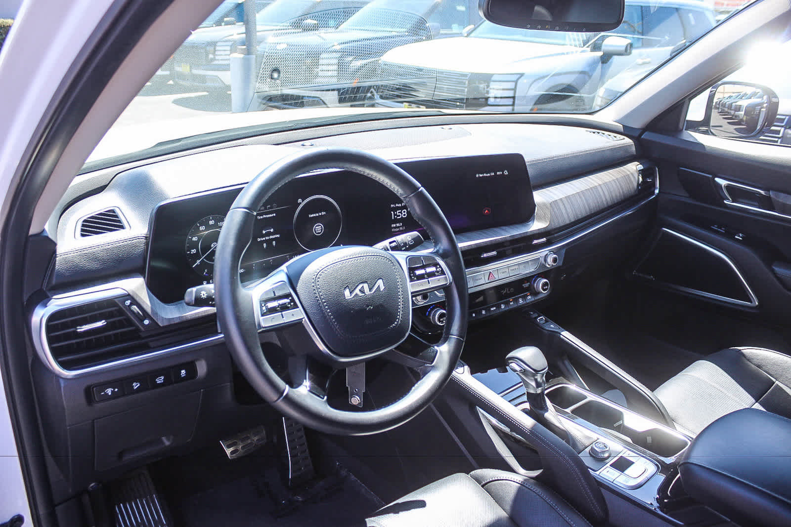 Used 2024 Kia Telluride SX FWD image 22