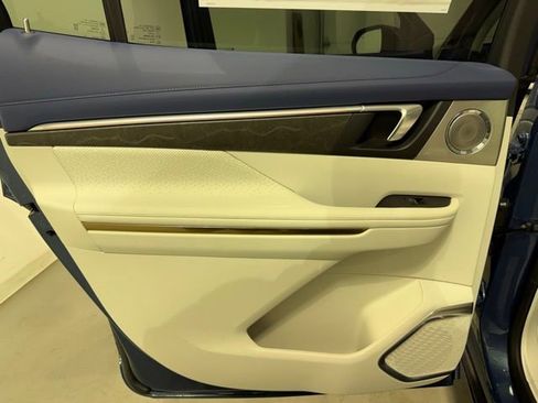 New 2026 Buick Enclave Avenir w/ Super Cruise Package FWD image 27