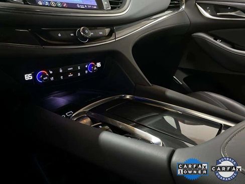 Used 2024 Buick Enclave Premium image 57